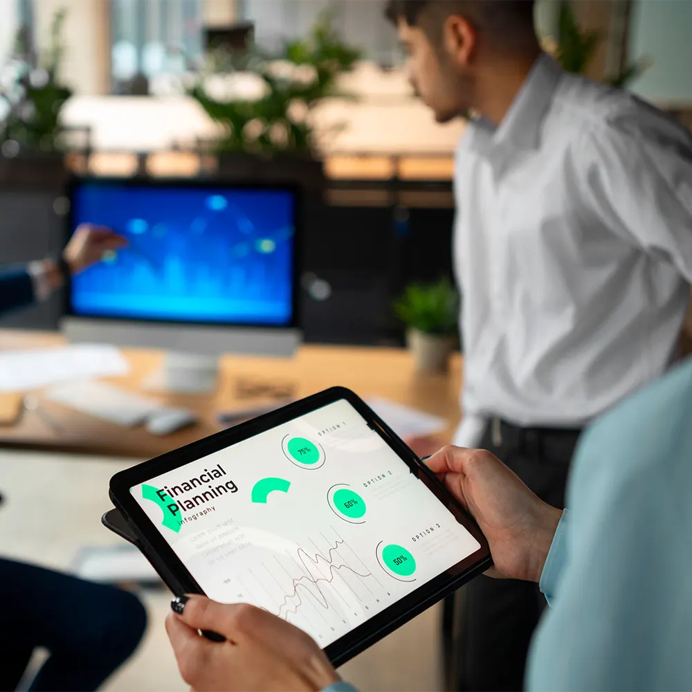 custom-crm-ai-lead-vision
